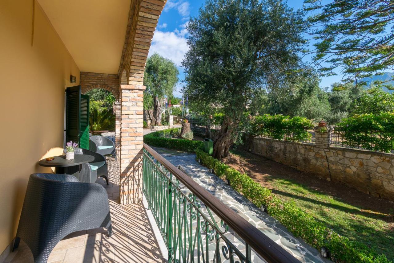Yannis Hotel de apartamente Kato Korakiana