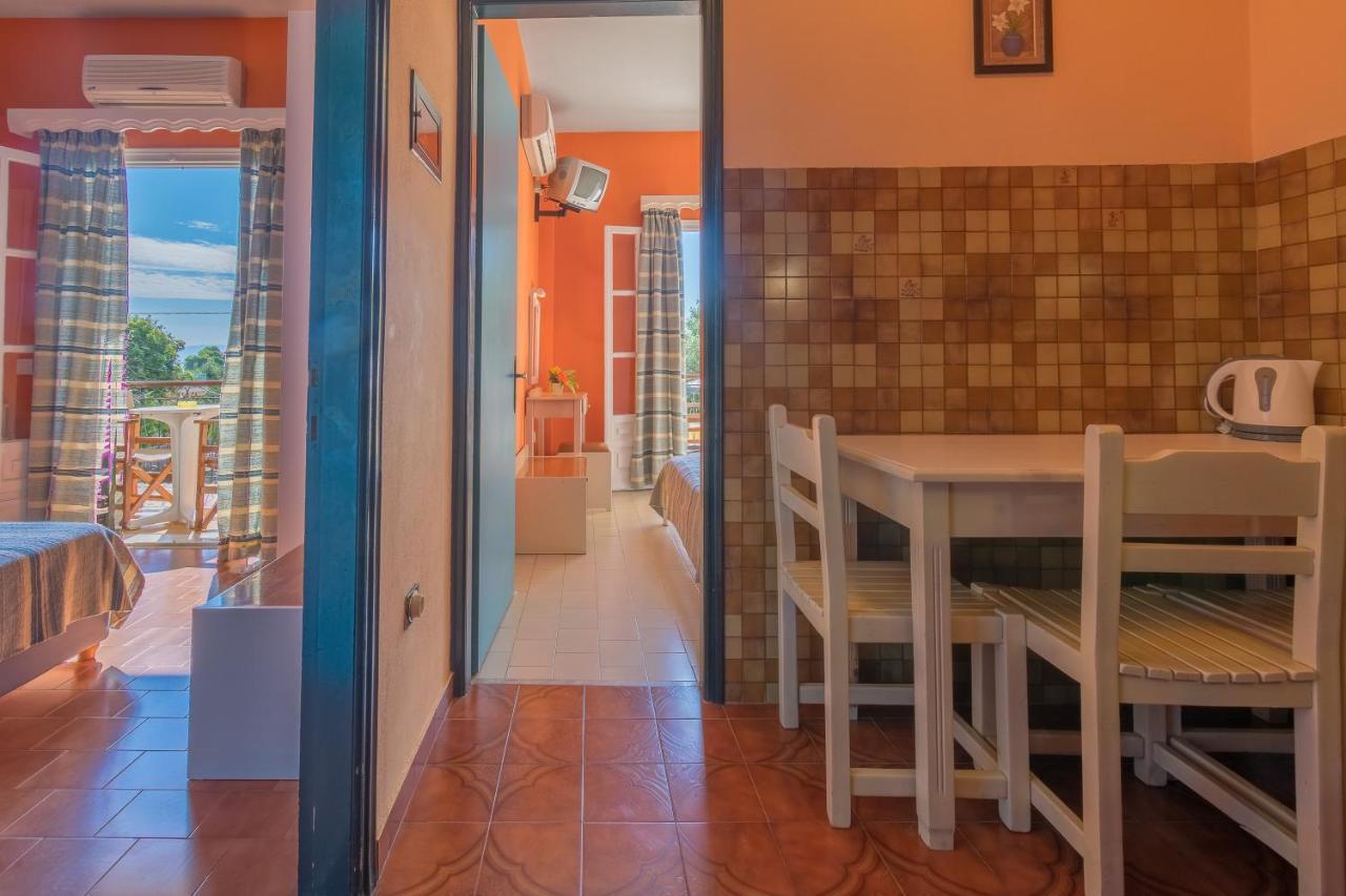 Yannis Aparthotel Kato Korakiana