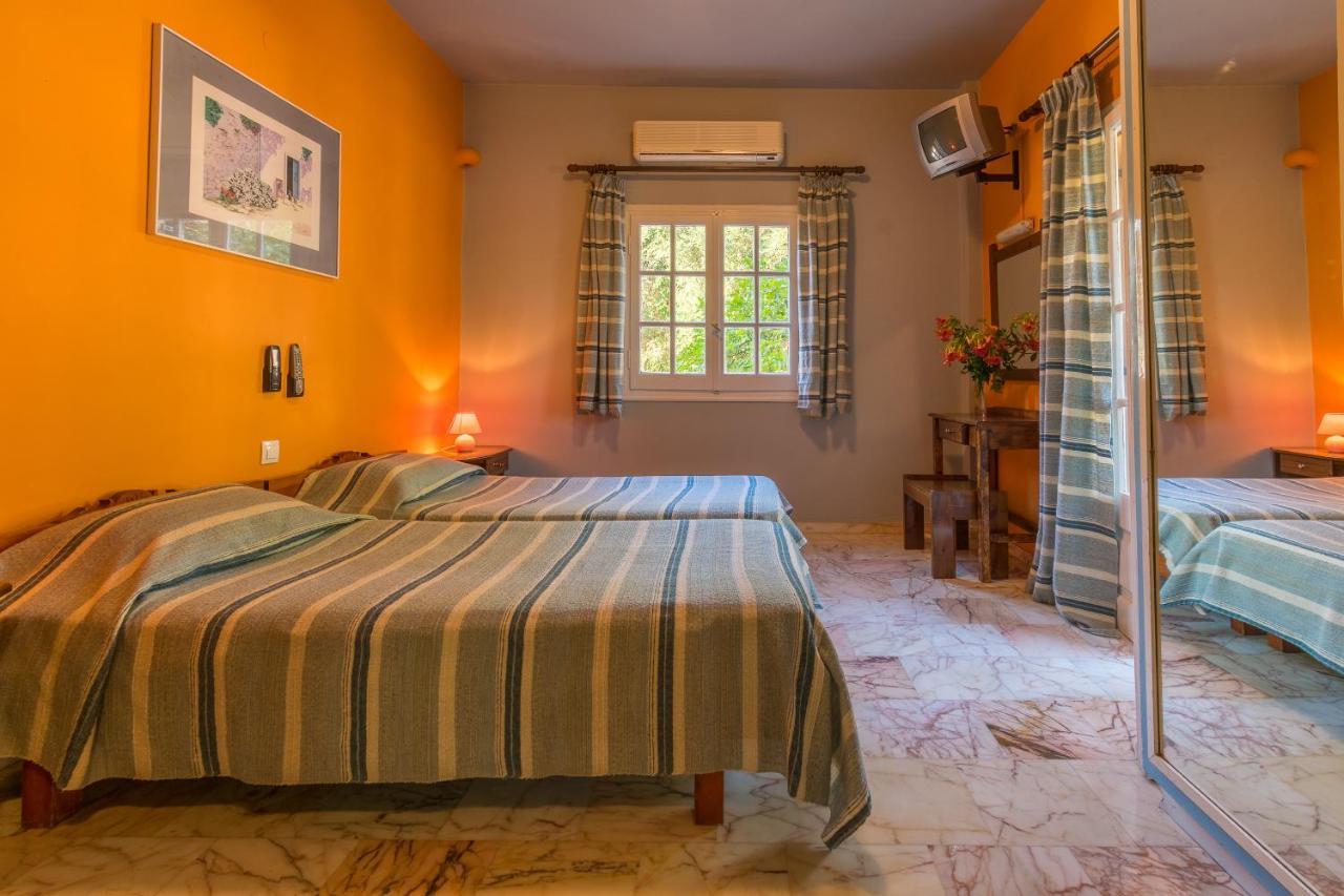 Aparthotel Yannis 3*