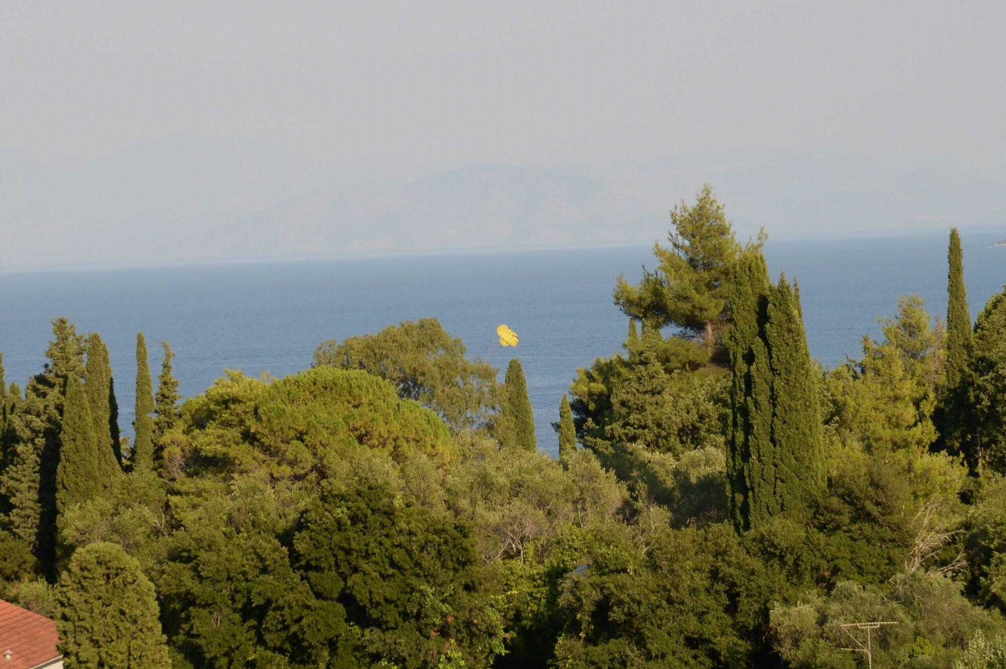Yannis Aparthotel 3*